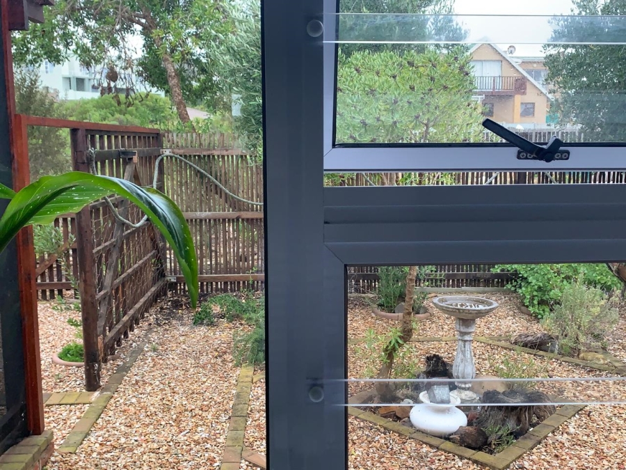 4 Bedroom Property for Sale in Stilbaai Oos Western Cape